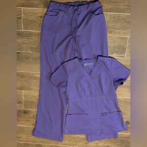 Grey’s Anatomy scrub set - purple - excellent condition